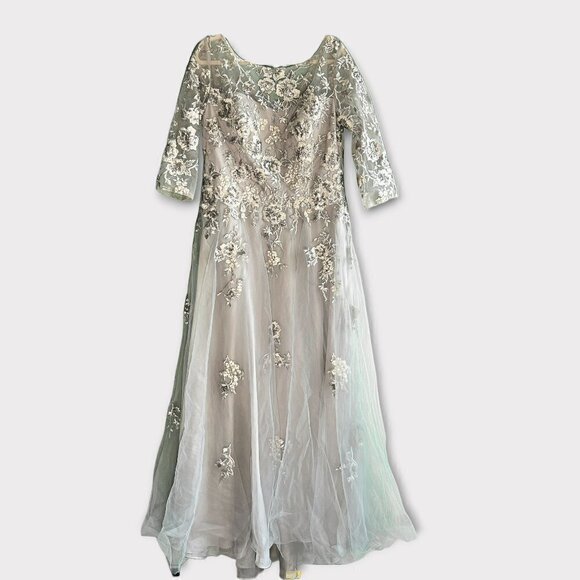 La Femme Long Sleeve Dazzling Tulle Gown #29825 Size 14 - Picture 2 of 8